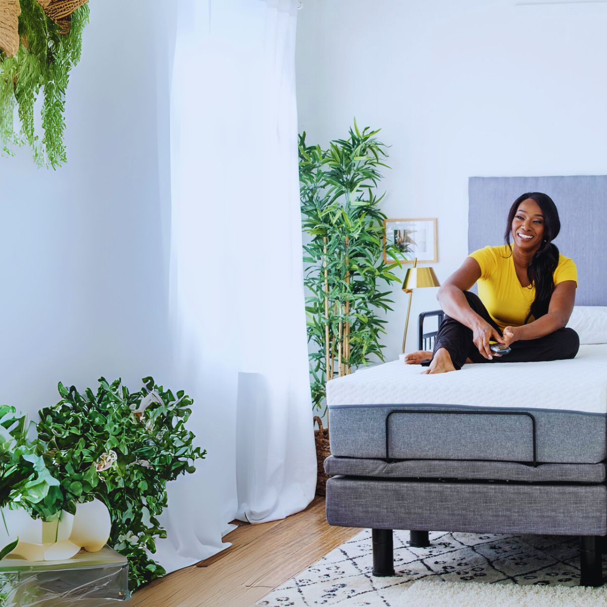 Golden Passport™ Hi Low Adjustable Bed